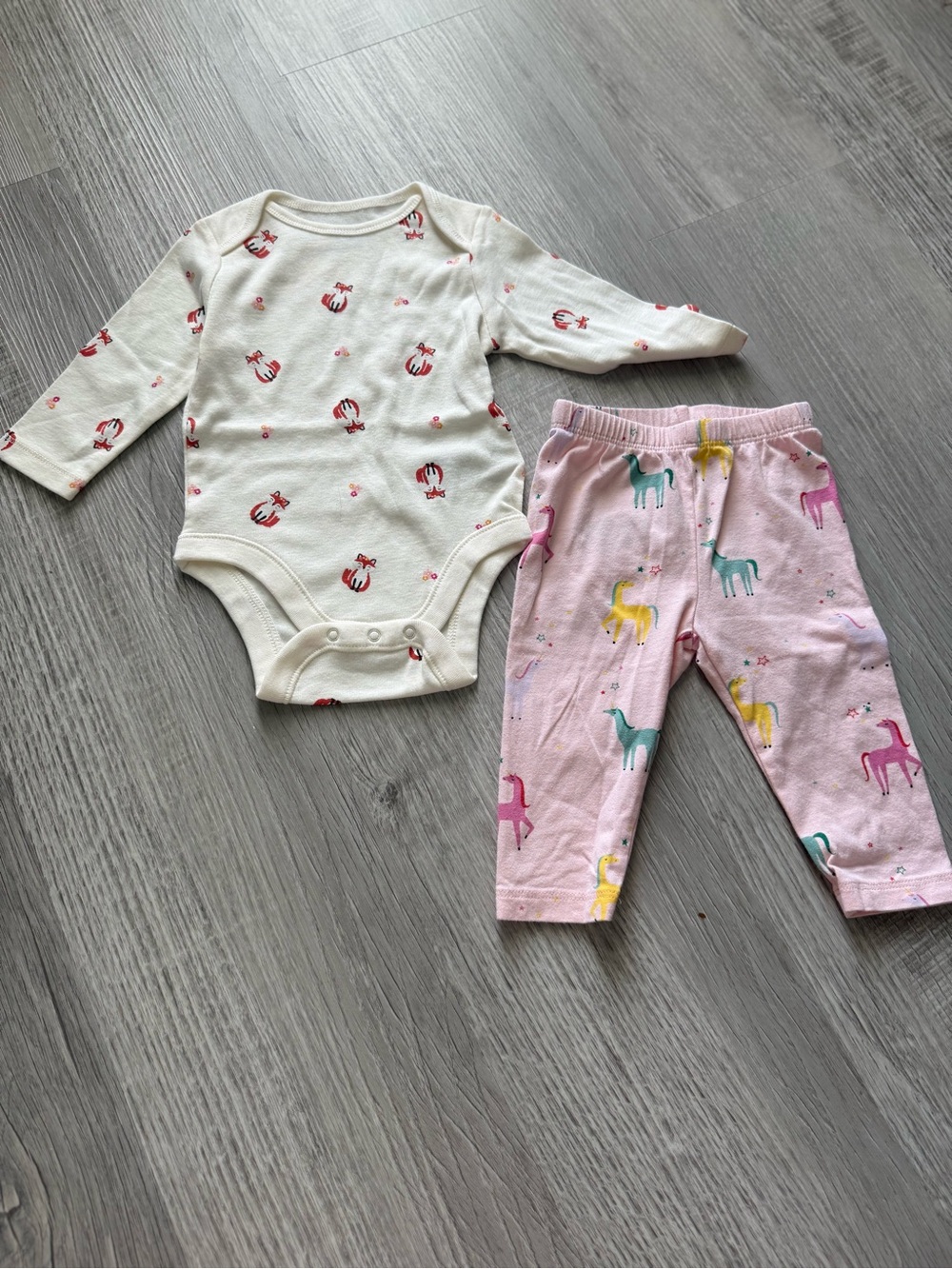 Baby Two-Piece Set with Crab Tee and Unicorn Pants - Cream & Pink